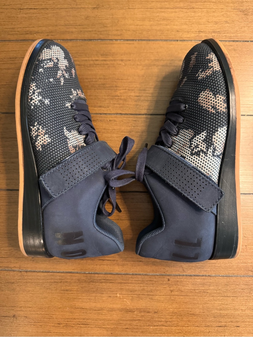 NOBULL Women’s Navy Lifting Shoes with Light Floral Accents 9.5 - Picture 8 of 12